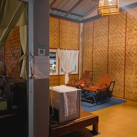 แม่อุ๊ยโฮมสเตย์&Mae Uai Homestay Ban Pok Nai Bagian luar foto